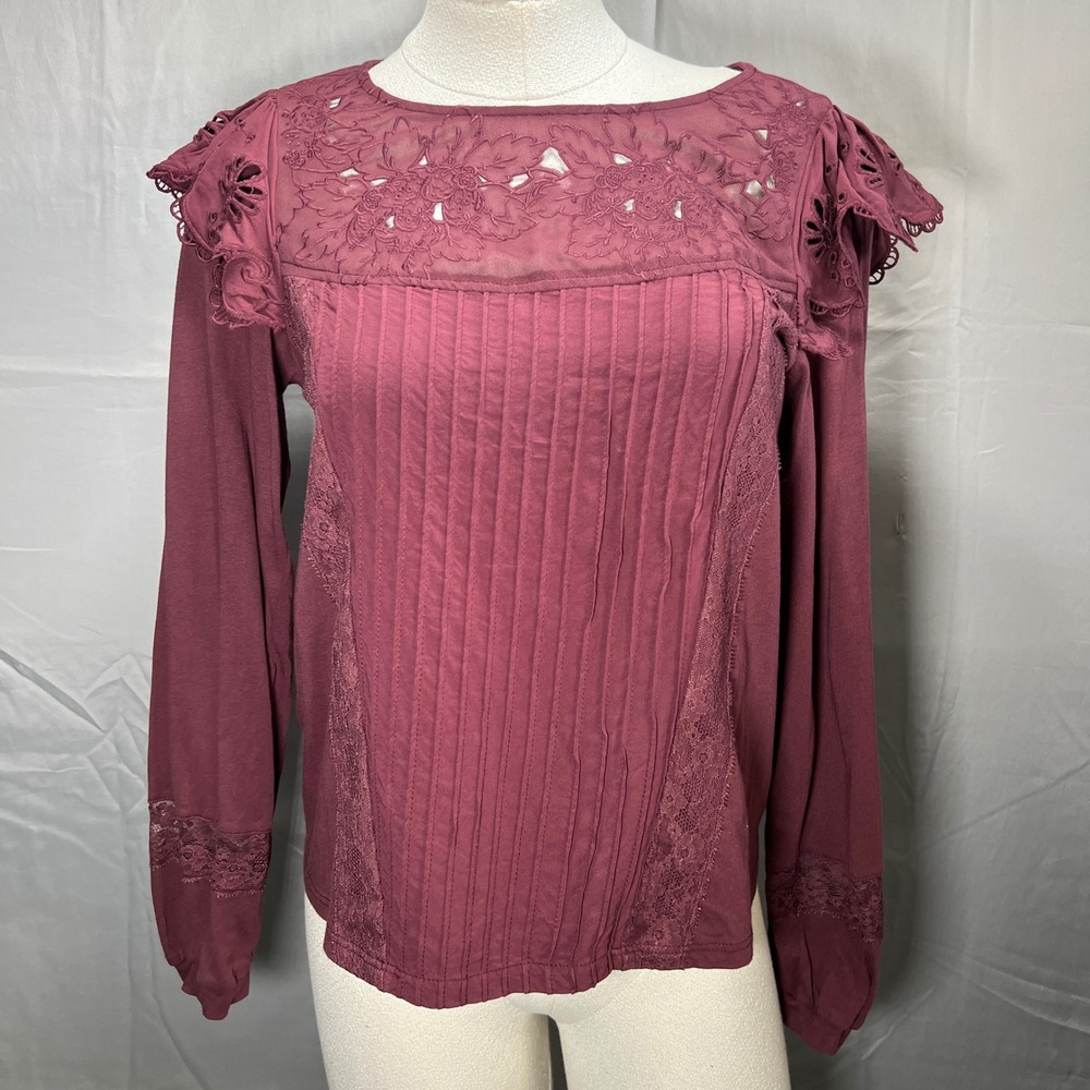 TINY Anthropologie Lace Ruffle Trim Pleated Long Sleeve Top Womens XS Burgundy‎